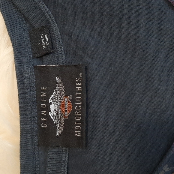 Harley Davidson Cutout Vneck ShortSleeve Fitted Tshirt - Picture 3 of 4